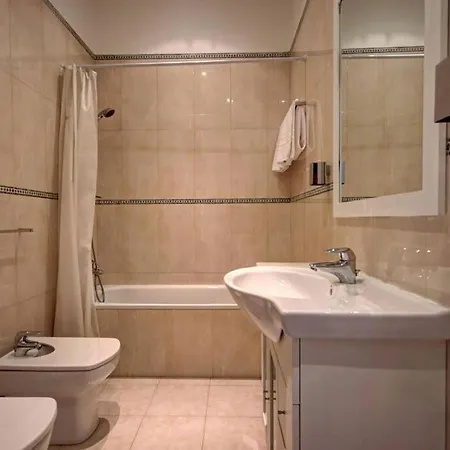 Unique Sao Bento Ideal For A Group Лісабон